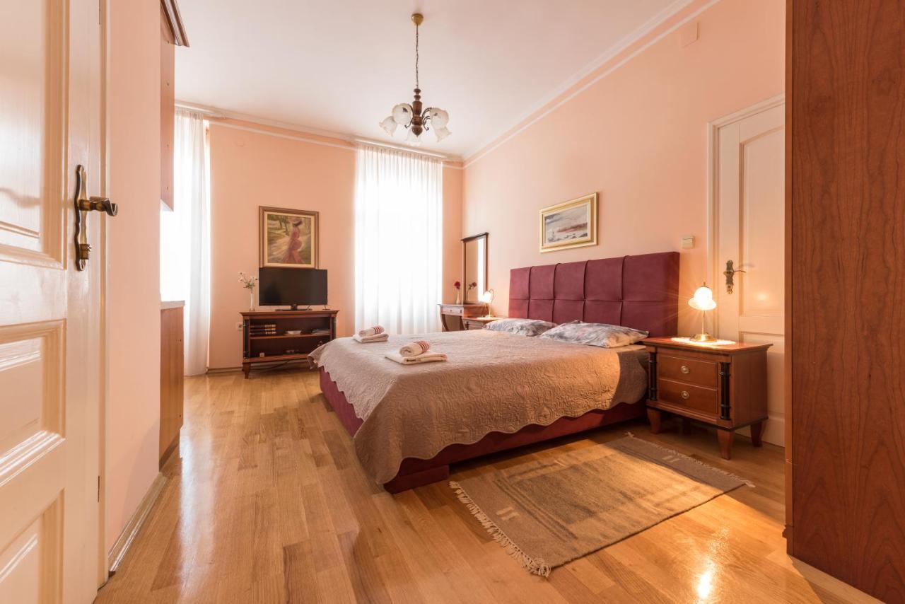 Apartments Villa Devana Οπατία Εξωτερικό φωτογραφία